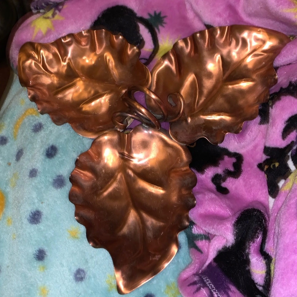 Vintage Gregorian Hammered Solid Copper Leaf Shaped 3 Section Serving Tray USA